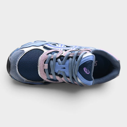 ASICS GEL-NYC Women's SportStyle Trainers