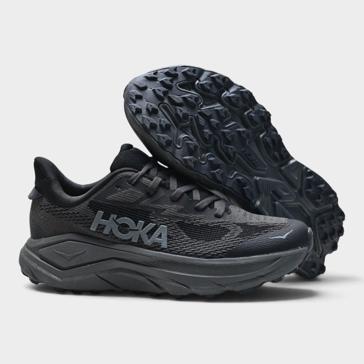 HOKA Challenger 8 Men's Trail Running Shoes