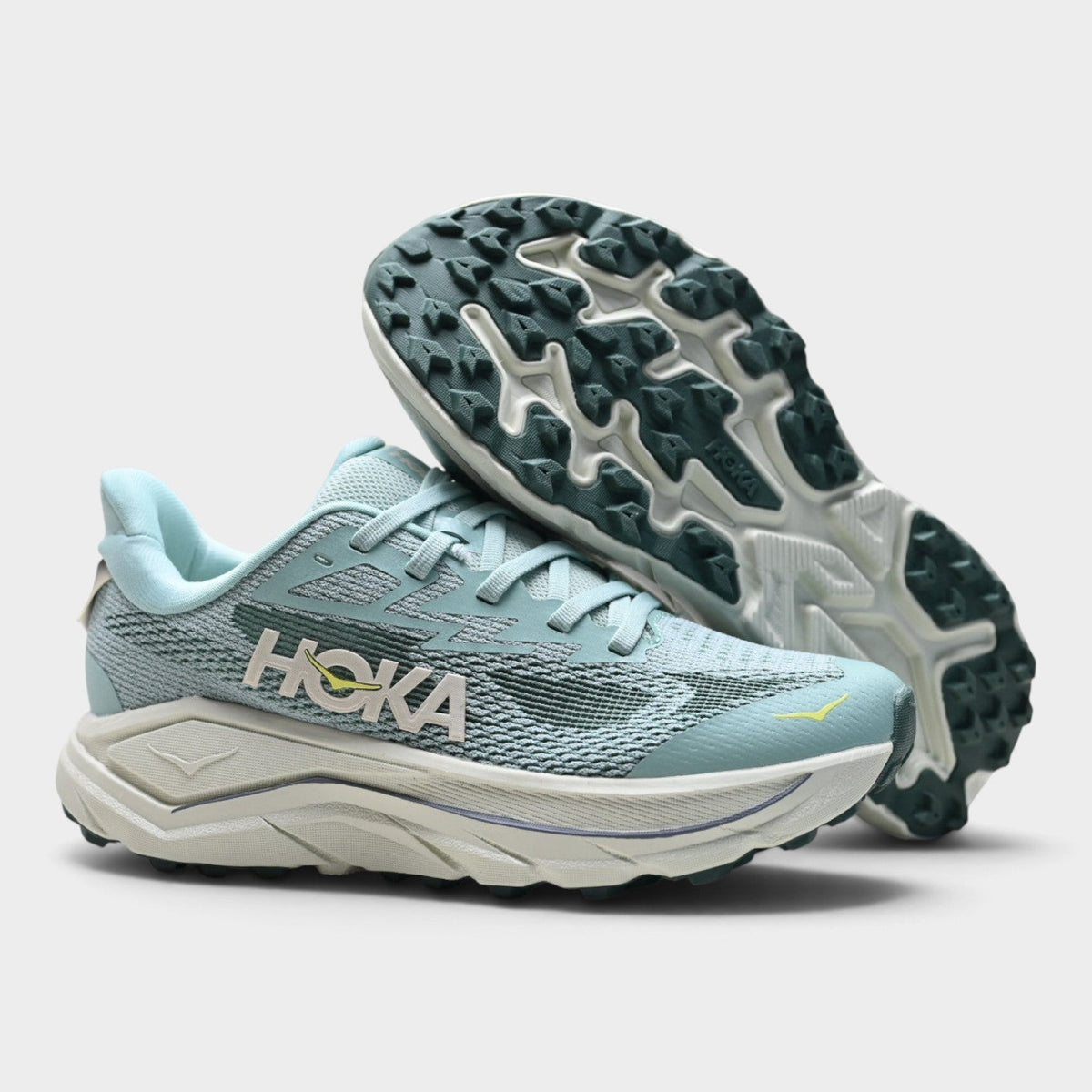 HOKA Challenger 8 Women's Trail Running Shoes