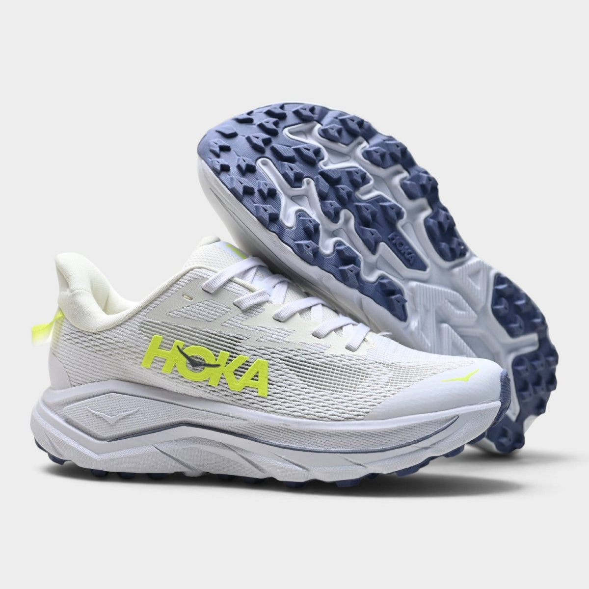 HOKA Challenger 8 Women's Trail Running Shoes