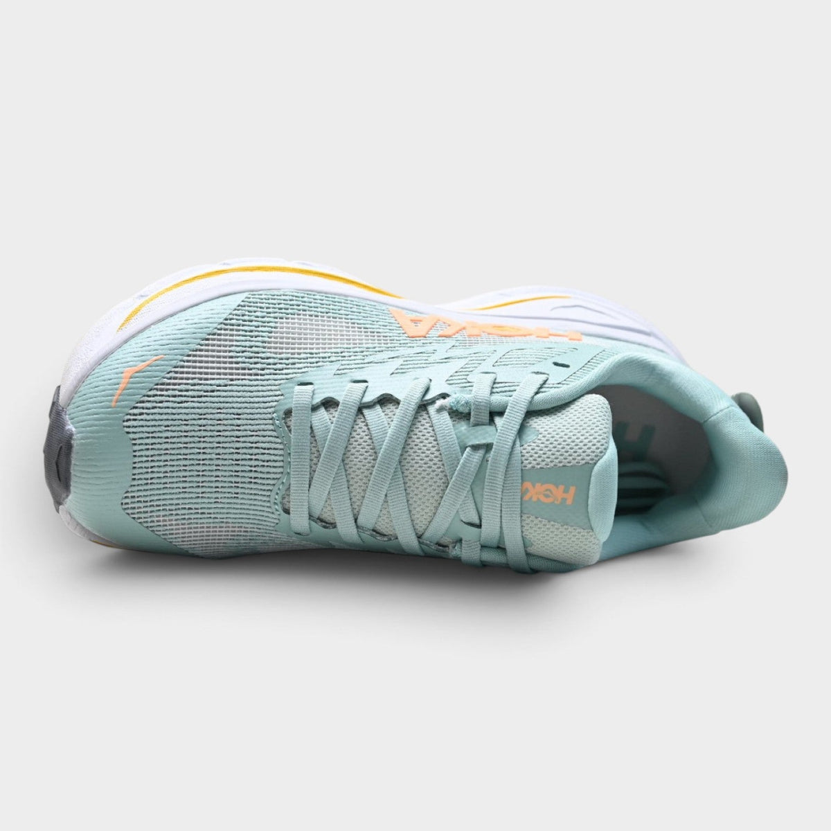 HOKA Challenger 8 Men's Trail Running Shoes