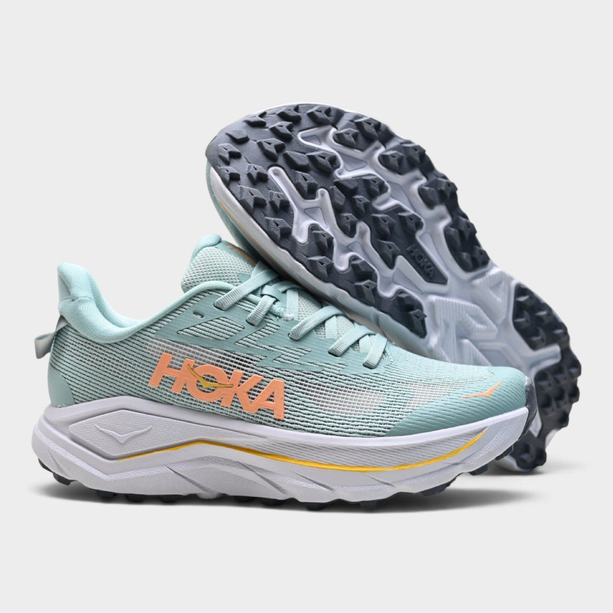HOKA Challenger 8 Men's Trail Running Shoes