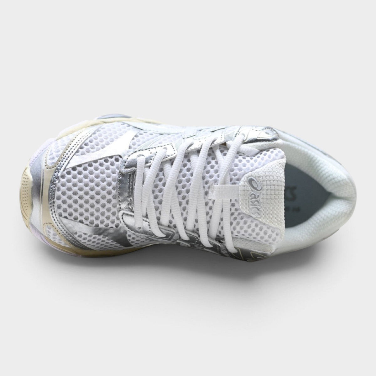 ASICS GEL-CUMULUS 16 Men's Cushioned SportStyle Trainers